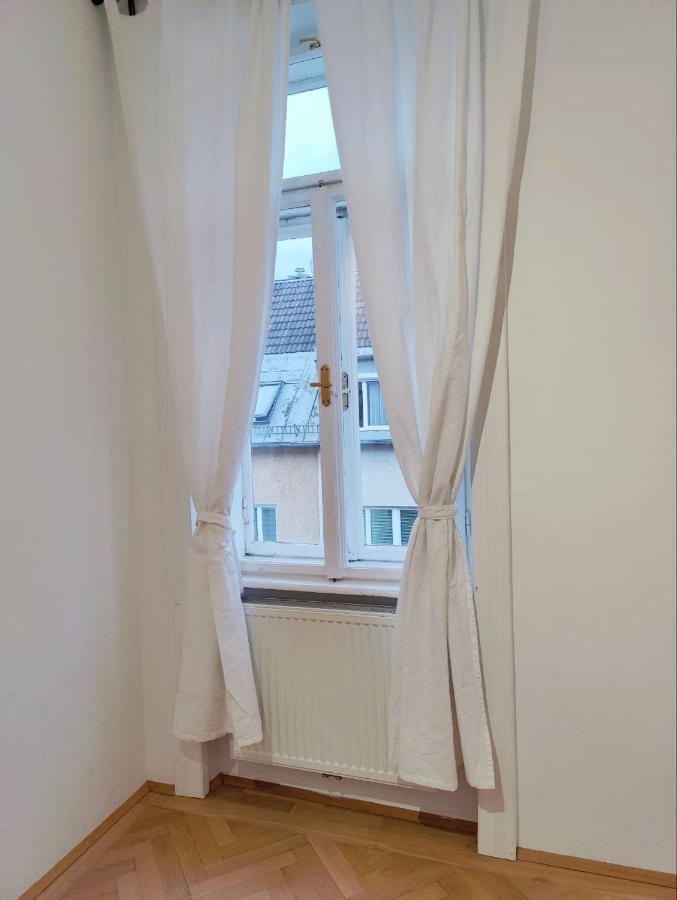Central Mariahilfer Apartment 4 Min To The City Shopping Center And Schoenbrunn Palace Viyana Dış mekan fotoğraf