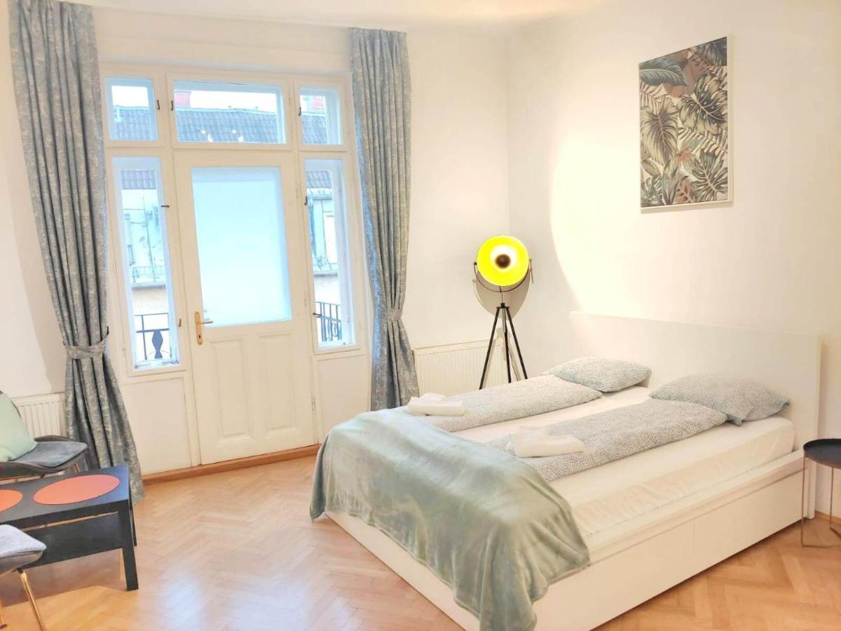 Central Mariahilfer Apartment 4 Min To The City Shopping Center And Schoenbrunn Palace Viyana Dış mekan fotoğraf