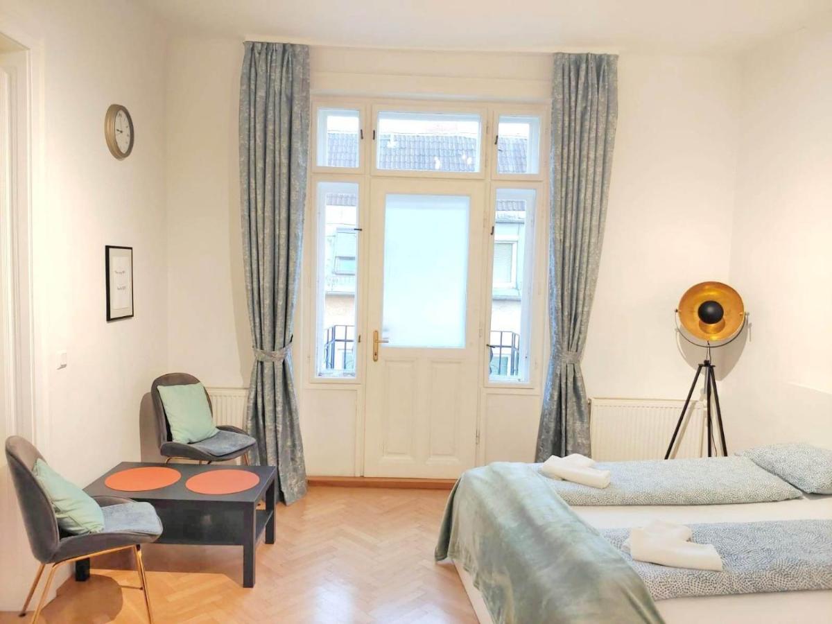Central Mariahilfer Apartment 4 Min To The City Shopping Center And Schoenbrunn Palace Viyana Dış mekan fotoğraf