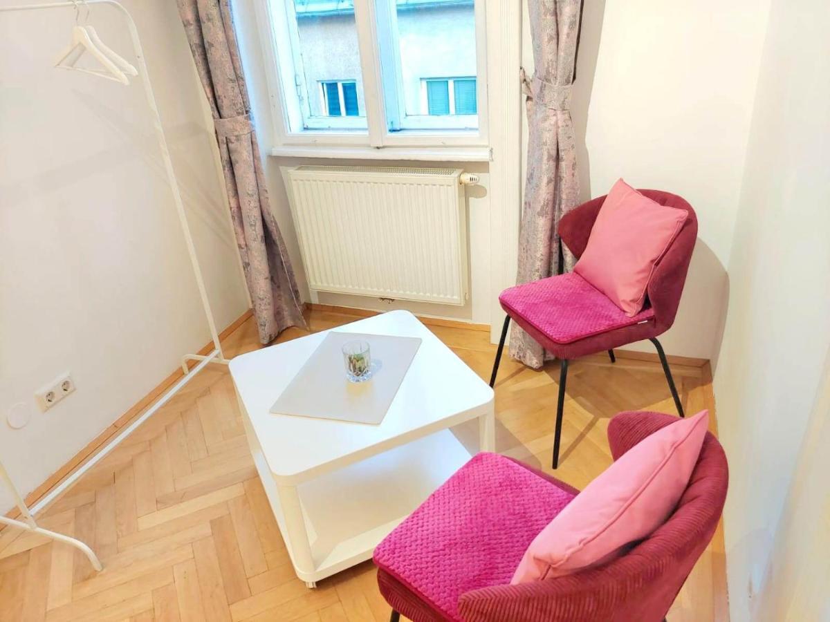 Central Mariahilfer Apartment 4 Min To The City Shopping Center And Schoenbrunn Palace Viyana Dış mekan fotoğraf